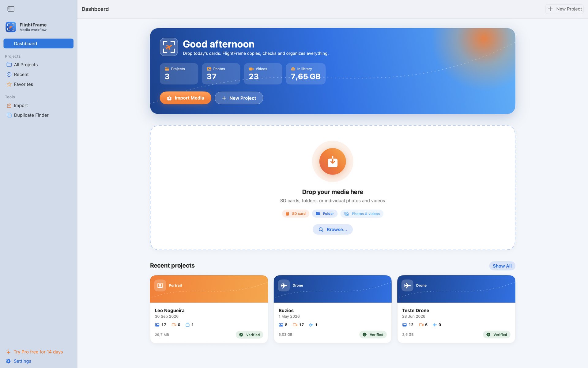 Painel do FlightFrame com a área para soltar o cartão e os projetos recentes verificados